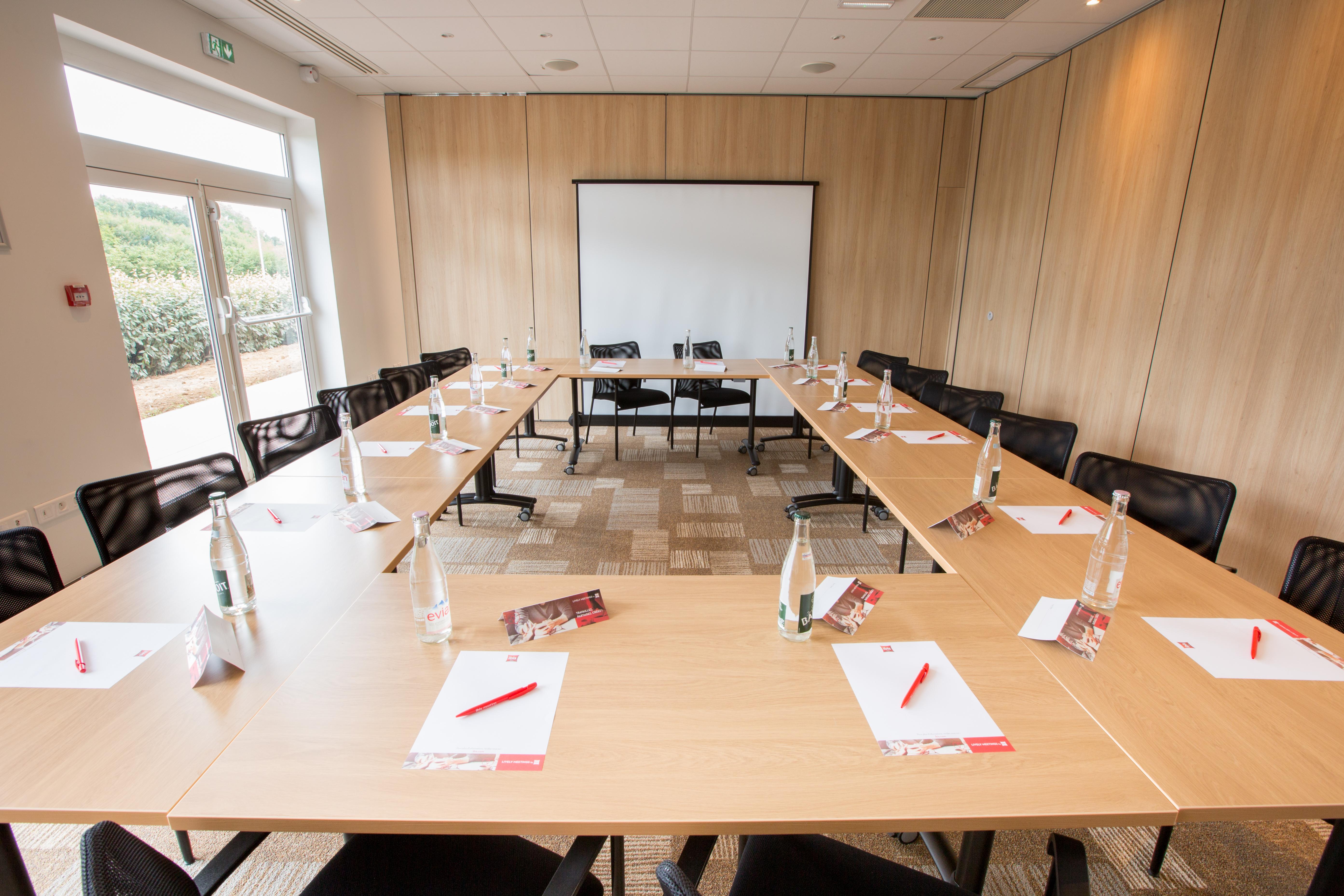 Ibis Cherbourg La Glacerie Zewnętrze zdjęcie
