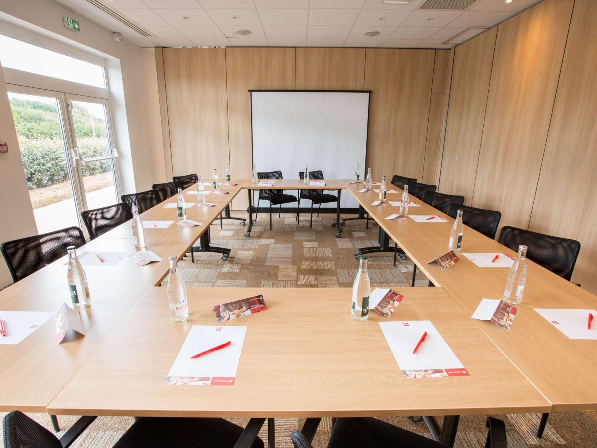 Ibis Cherbourg La Glacerie Zewnętrze zdjęcie